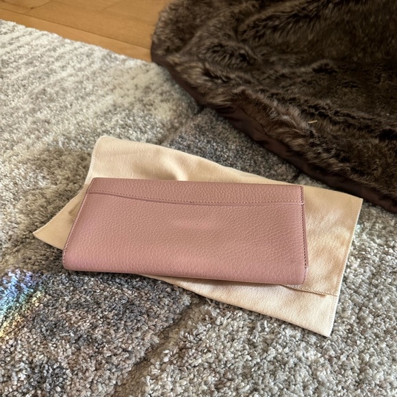 Louis Vuitton Wallet - Picture 2 of 5